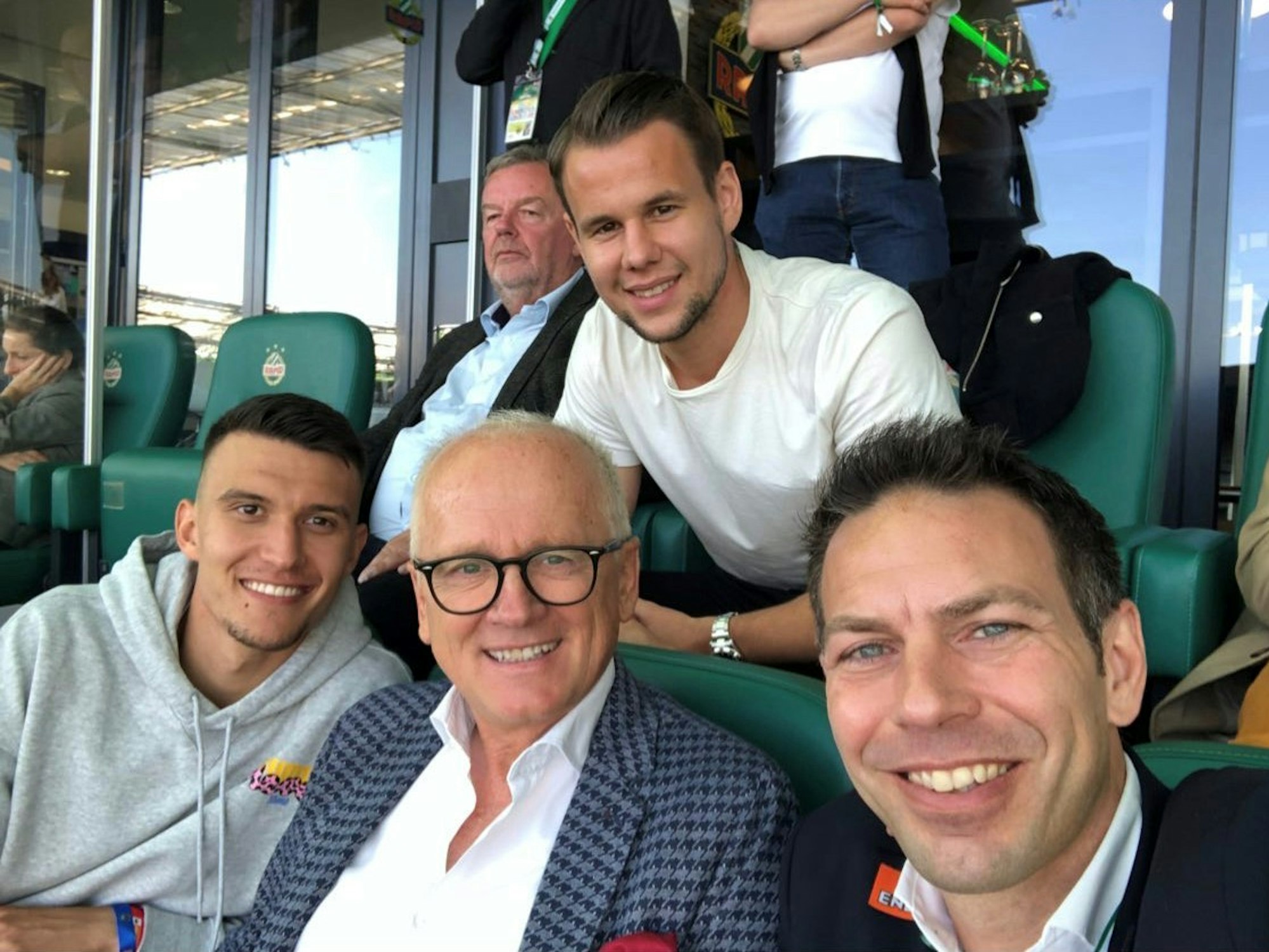 Dejan Ljubicic und Louis Schaub besuchen Rapid Wien.
