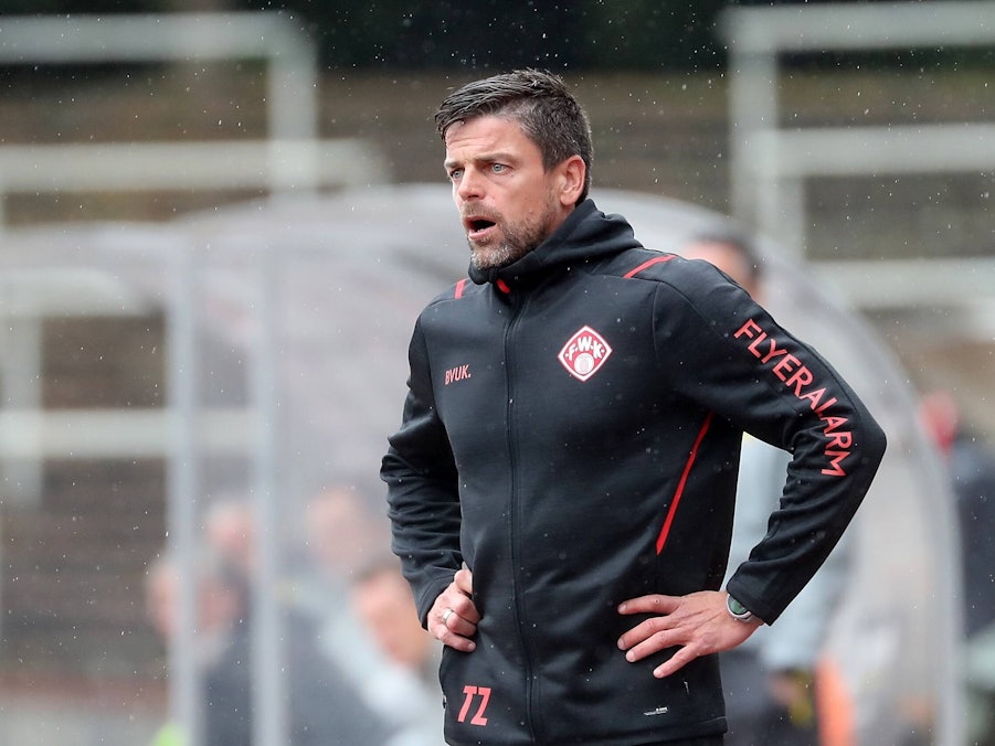 Torsten Ziegner öffnet schockiert den Mund.