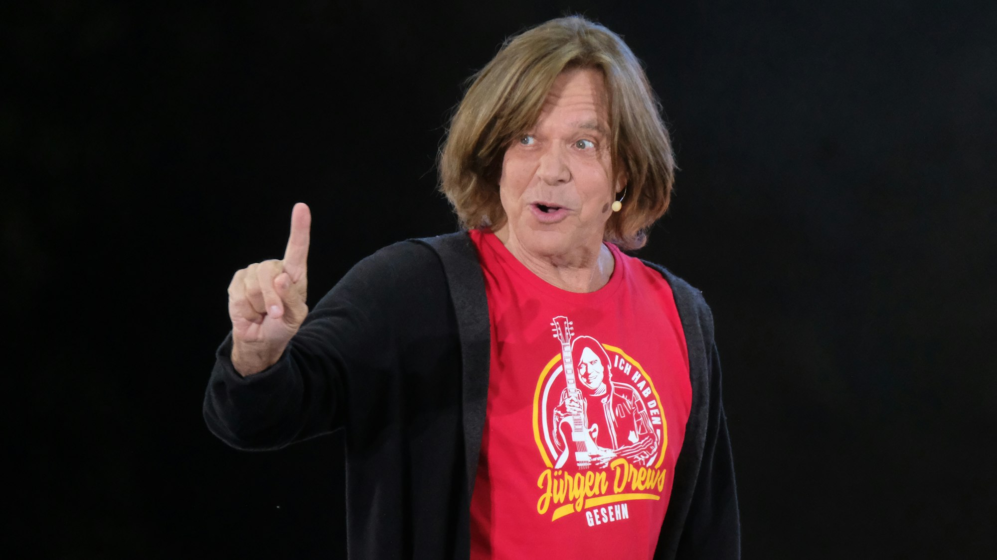 Jürgen Drews singt im Juli 2019 im Innenhof von Schloss Klaffenbach auf der Bühne.