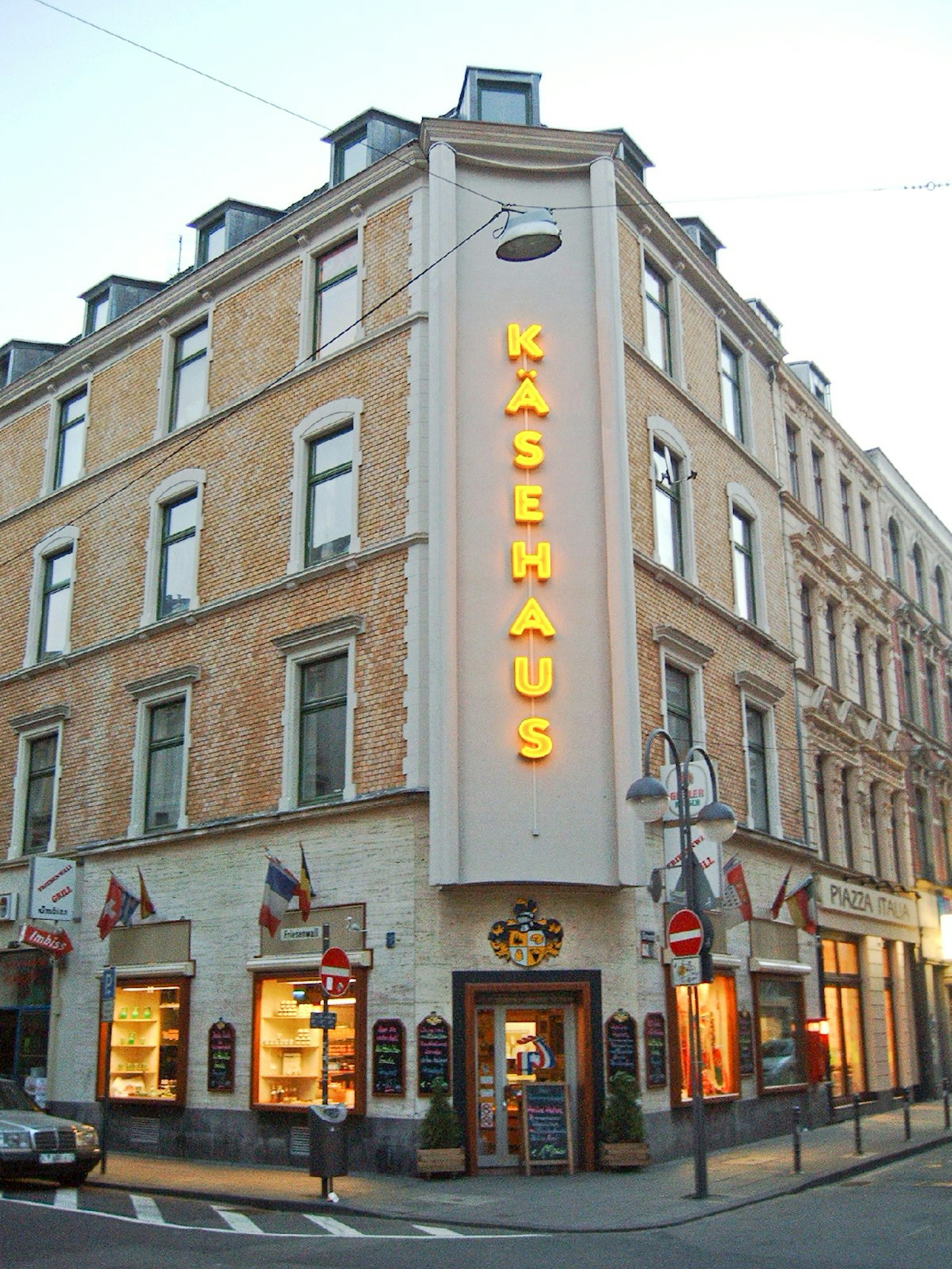 Käsehaus Wingenfeld an der Ehrenstraße