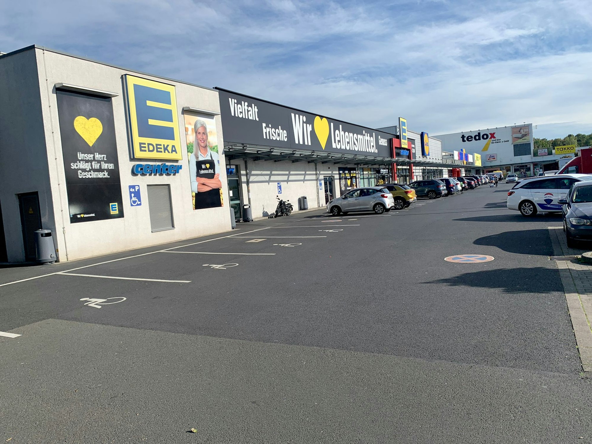 Der Edeka-Markt in Köln-Marsdorf an der Horbeller Straße am 5. Oktober 2021.