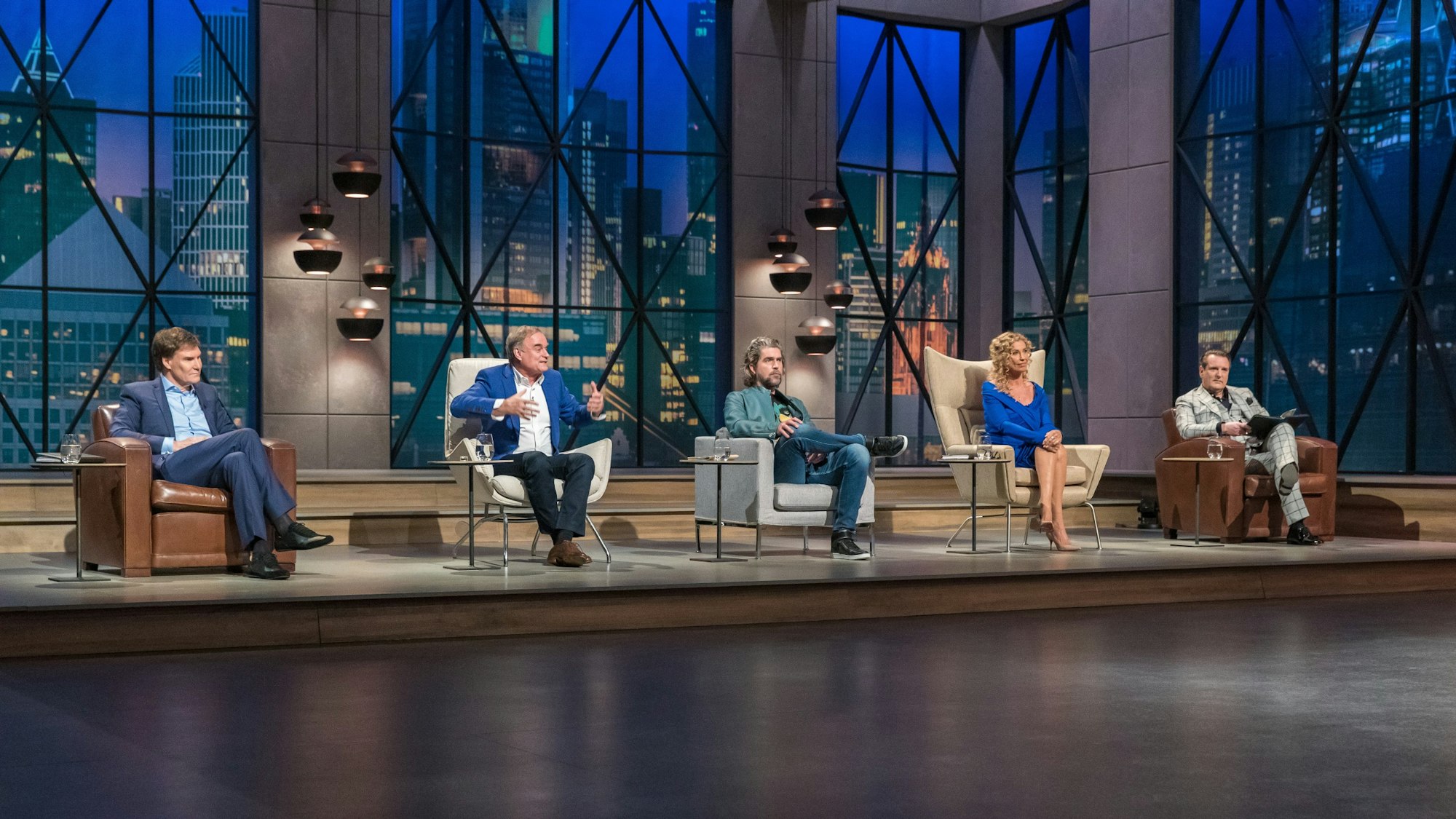 Unter den Investoren sorgte die Dusch-Geschichte am 4.10.2021 bei „Höhle der Löwen“ für eine heiße Diskussion.