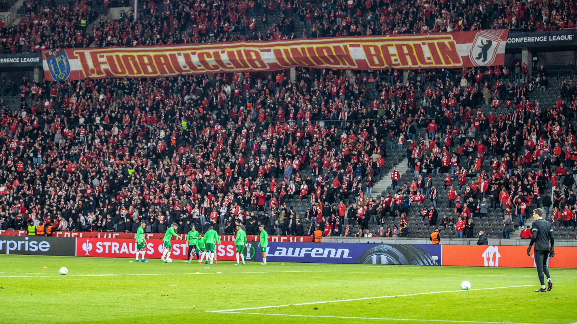 Fans von Union Berlin im Spiel der UEFA Conference League gegen Maccabi Haifa