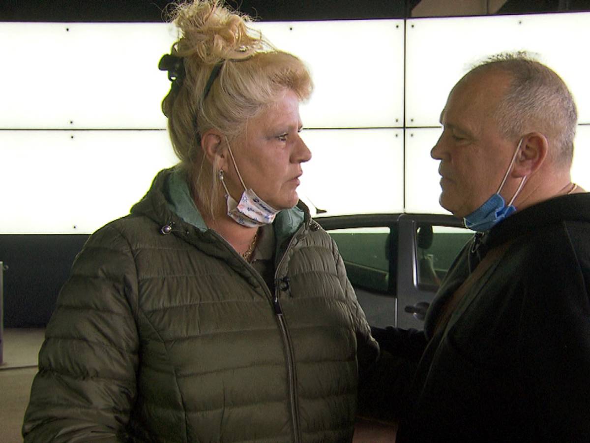 Silvia nimmt Abschied von Harald. Von Frankfurt aus fliegt sie nach Thailand, wo sie als Kandidatin an der TV-Show „Kampf der Realitystars“ teilnehmen wird.