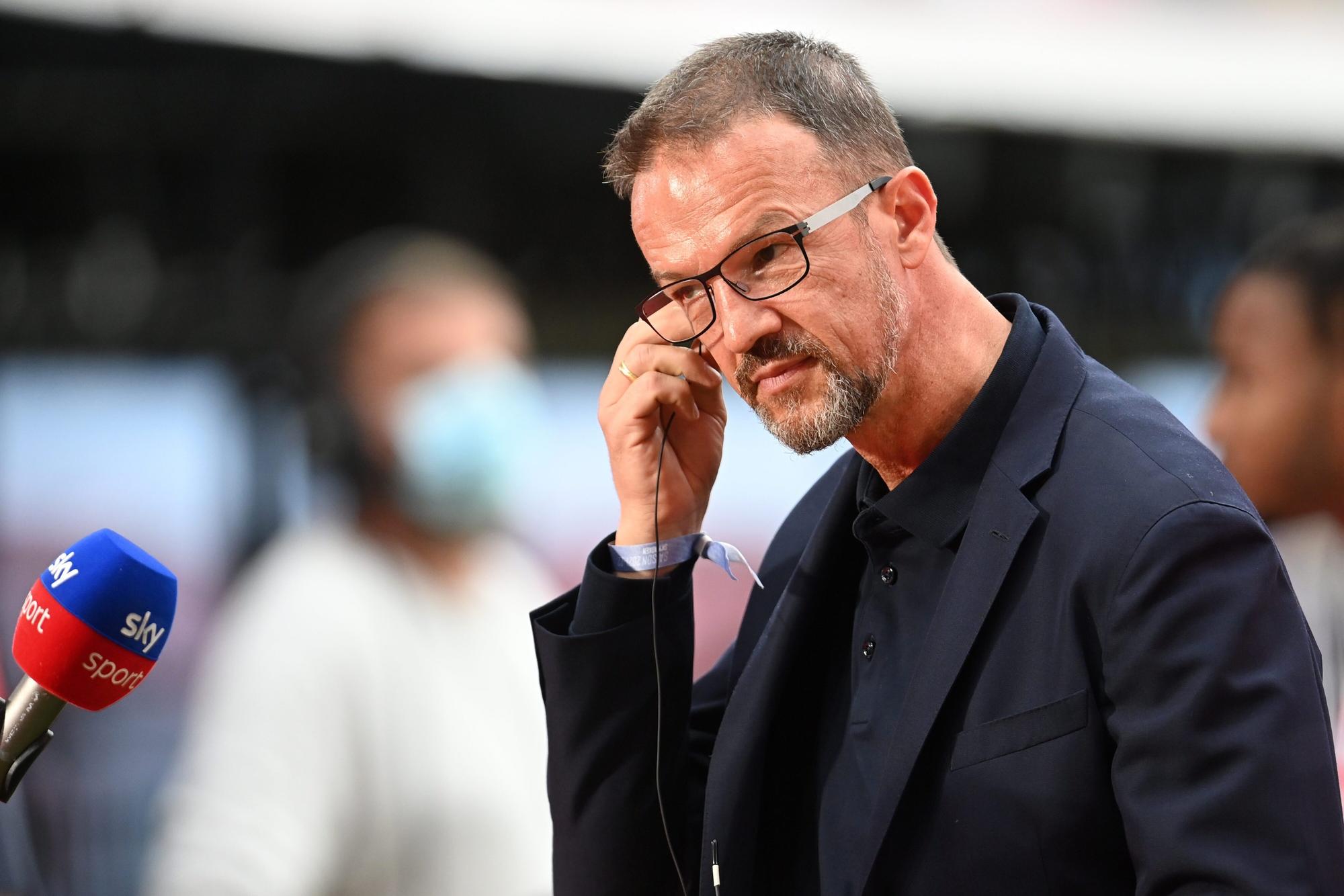 Fredi Bobic, Sport-Geschäftsführer von Hertha BSC, gibt nach dem Spiel ein Interview.