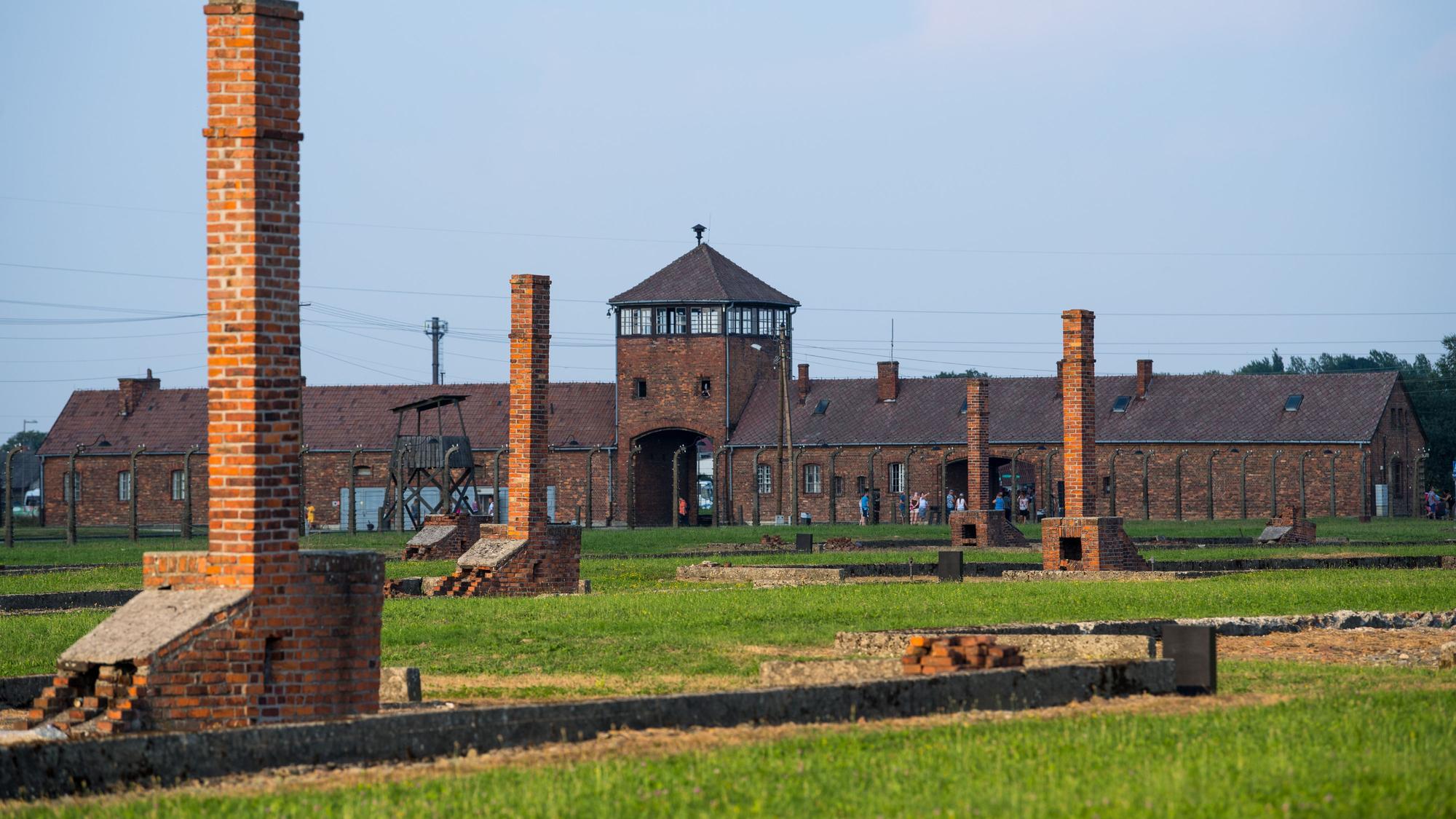 An der NS-Gedenkstätte Auschwitz (hier ein Archivfoto von 2018) kam es zu einem „abscheulichen Angriff“.