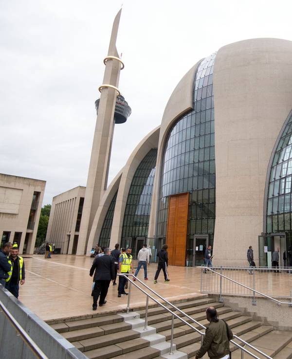 Das Foto zeigt die Zentralmoschee in Köln.