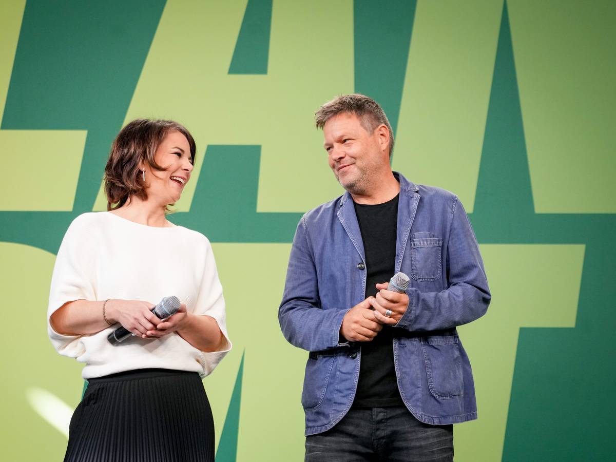 Annalena Baerbock und Robert Habeck befinden sich in Sondierungsgesprächen mit FDP und SPD, Ziel ist ein Ampel-Bündnis.
