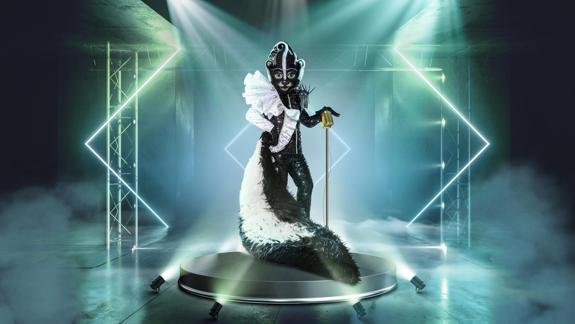 Das Stinktier betört bei „The Masked Singer“ 2021 alle Sinne.