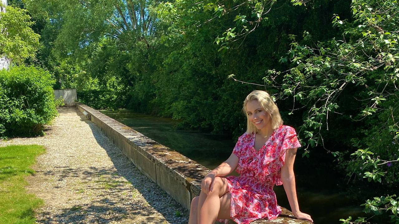 Sängerin Paulina Wagner im Juni 2021 im Garten von Schloss Zweibrüggen. Das Foto wurde EXPRESS.de von Paulina Wagner zur Berichterstattung honorarfrei zur Verfügung gestellt.
