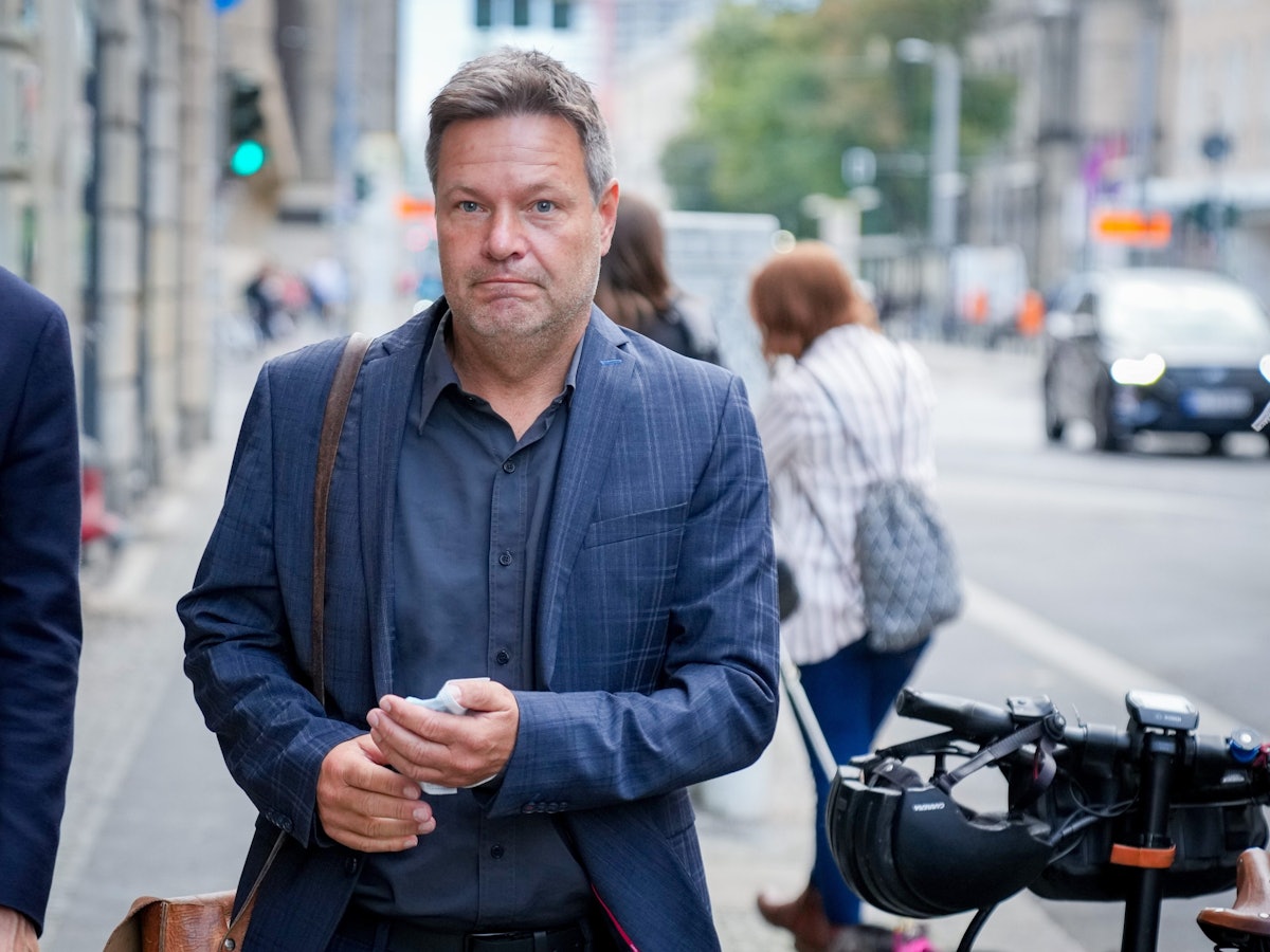 Robert Habeck (hier am 3. Oktober 2021 in Berlin) hat sich zum Stand der Sondierung geäußert.