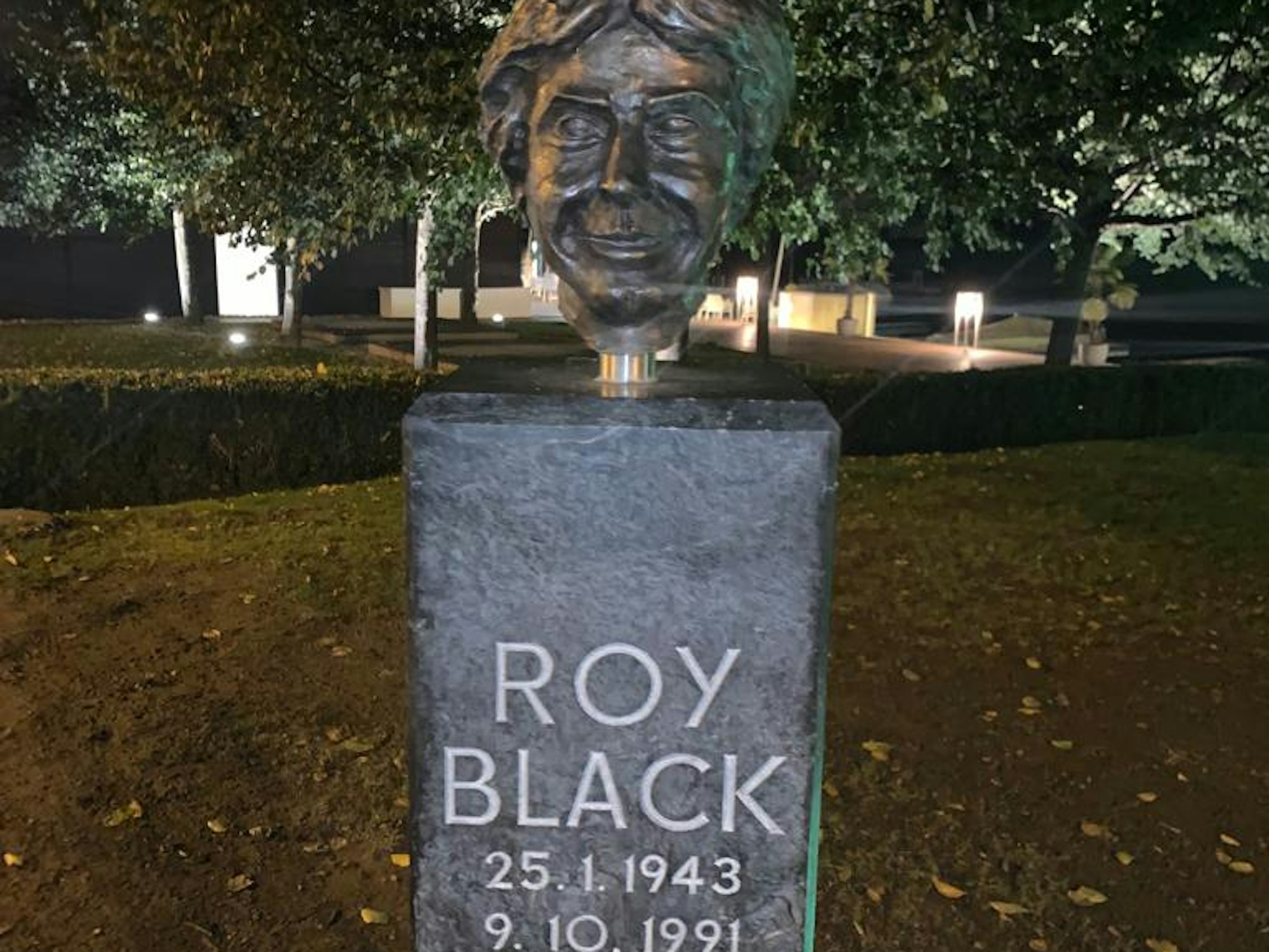 Denkmal von Roy Black in Velden am Wörthersee (9.10.2021)