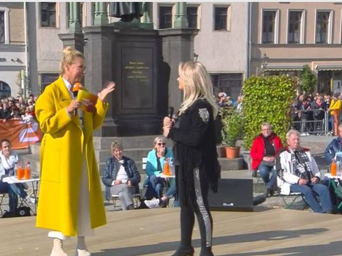 Superstar Bonnie Tyler war am Sonntag (10. Oktober) zu Gast bei ZDF-Fernsehgarten Moderatorin Andrea Kiewel.