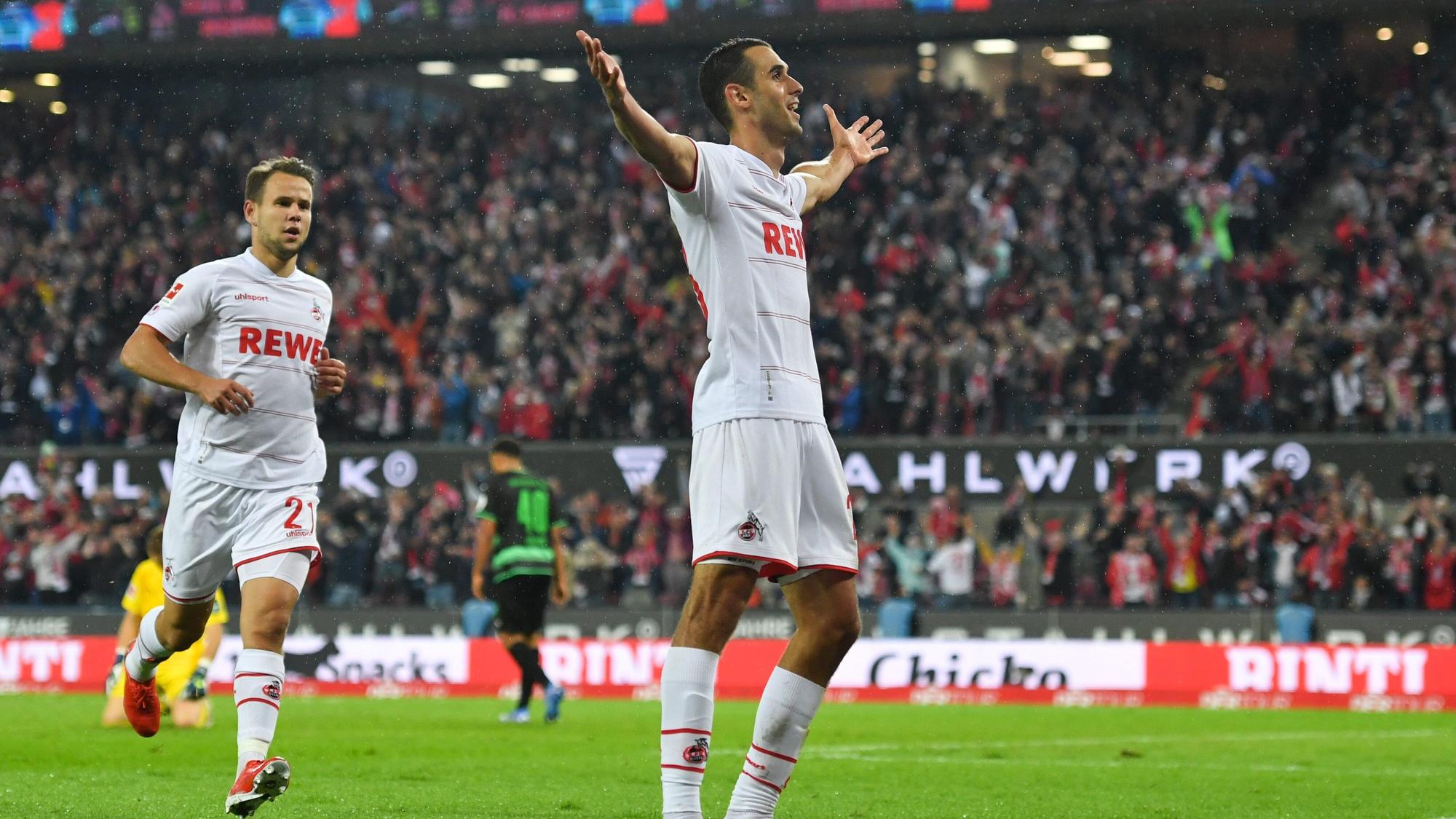 Ellyes Skhiri jubelt für den 1. FC Köln gegen die SpVgg Greuther Fürth.
