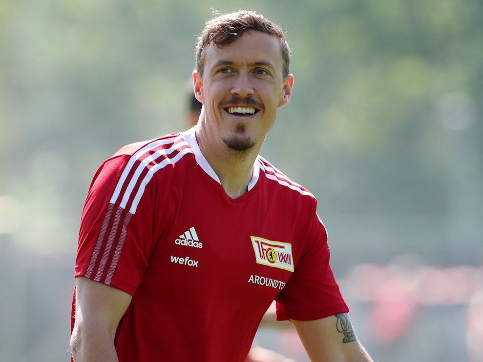 Max Kruse lacht im Training des 1. FC Union Berlin am 06. Juli 2021