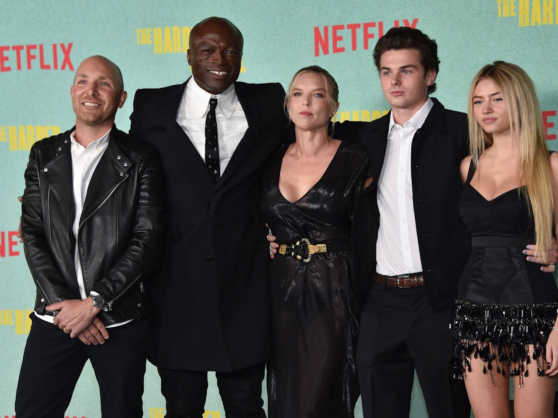 Die Filmpremiere von „The Harder They Fall“. Auf dem Foto (von links nach rechts) sieht man Seal, Lura Strayer, Aris Rachevsky und Leni Klum.