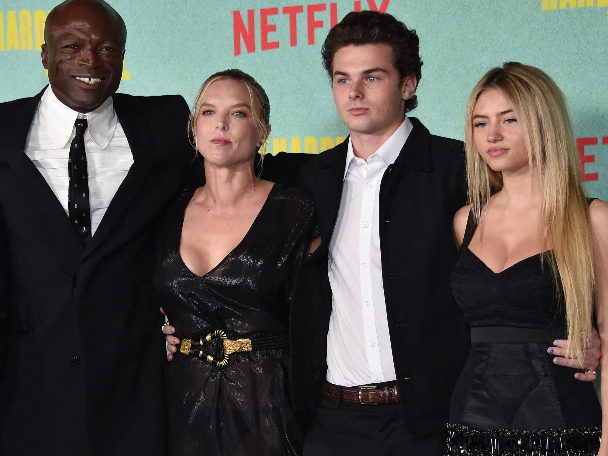Die Filmpremiere von „The Harder They Fall“. Auf dem Foto (von links nach rechts) sieht man Seal, Lura Strayer, Aris Rachevsky und Leni Klum.