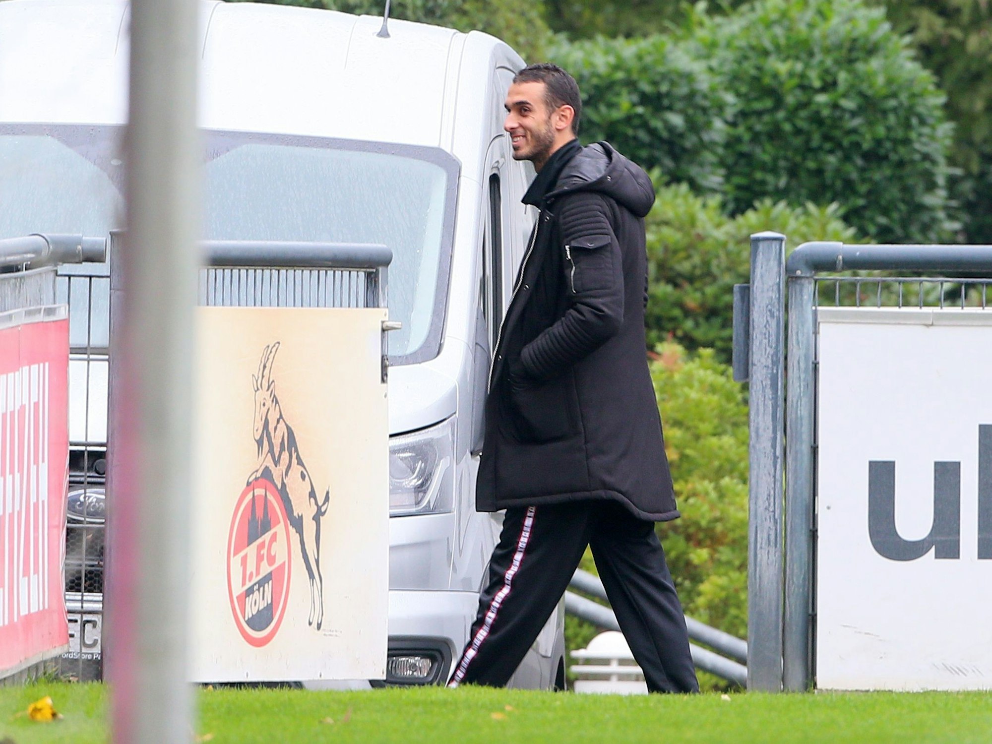 Ellyes Skhiri kommt am Geißbockheim an.