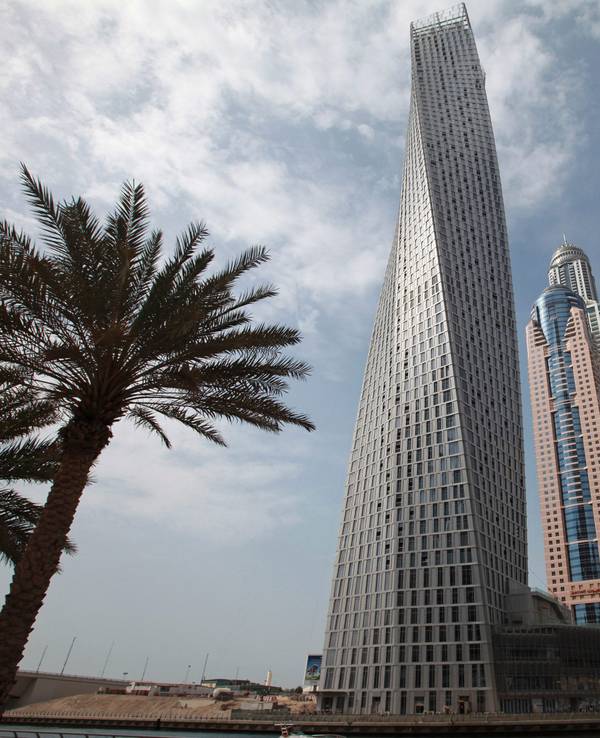Blick auf Hochhäuser in Dubai.
