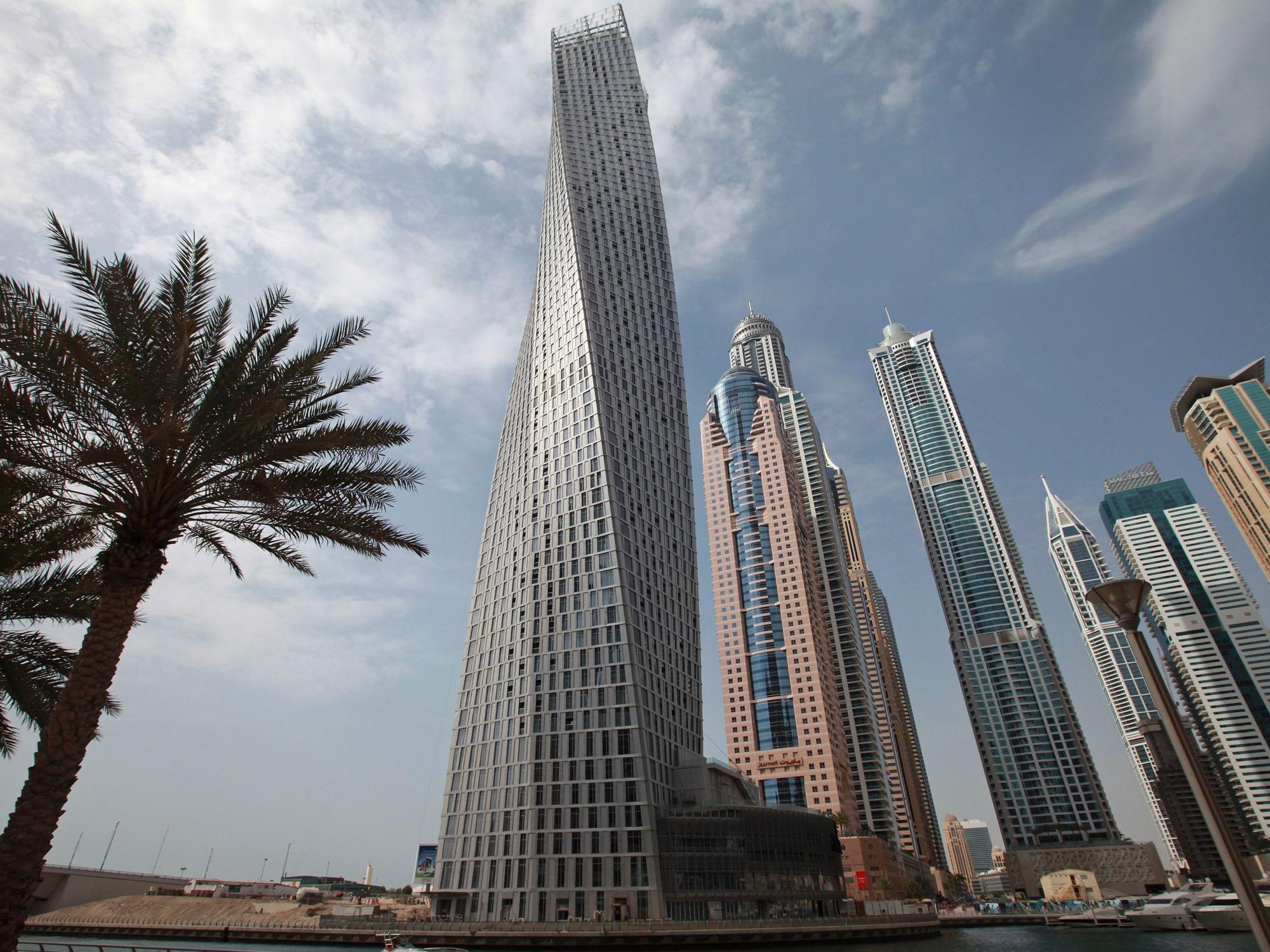 Blick auf Hochhäuser in Dubai.