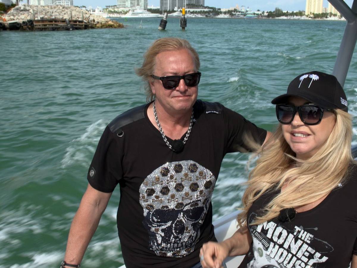 Robert und Carmen Geiss auf ihrer Jacht „Donzi“.