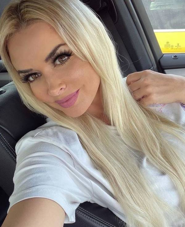 Daniela Katzenberger zeigt sich auf einem Selfie, hochgeladen am 25. September auf Instagram.