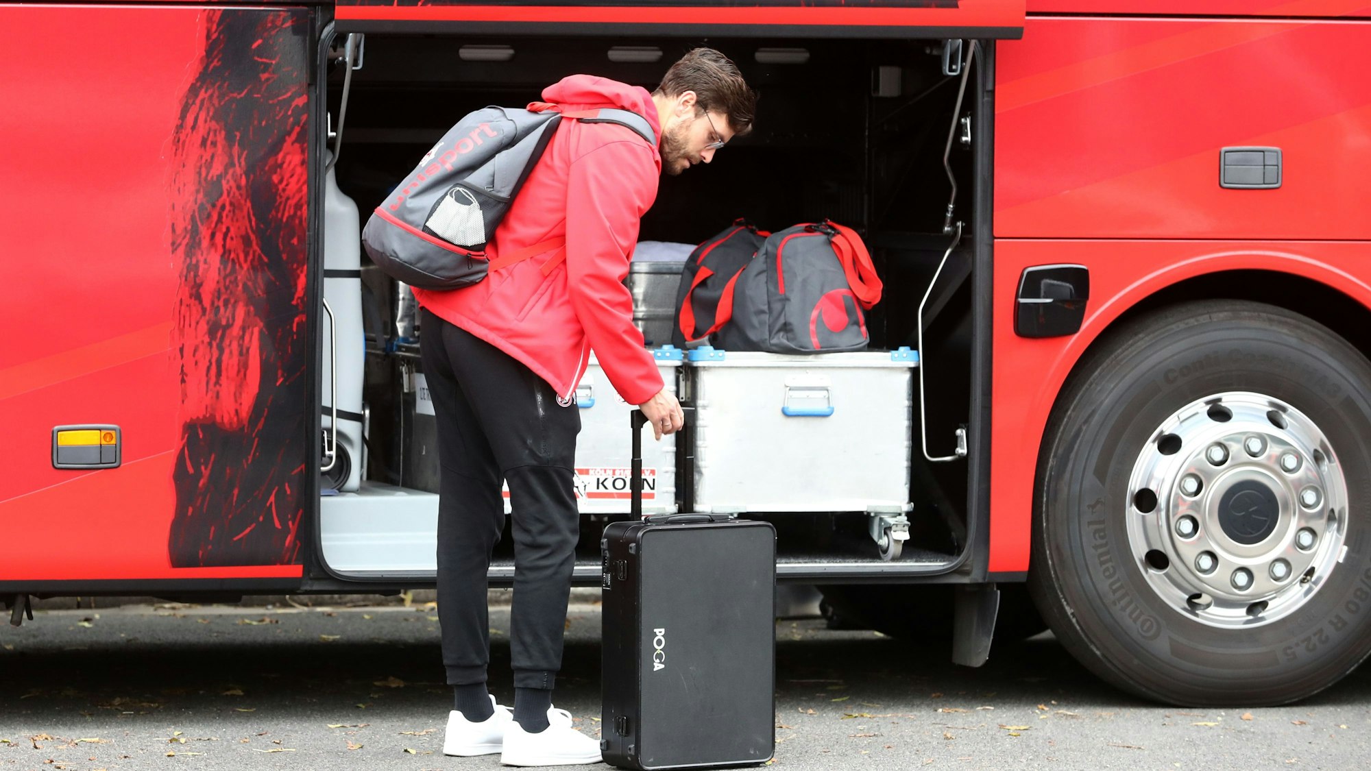 Jonas Hector fährt mit dem 1. FC Köln zur TSG Hoffenheim.