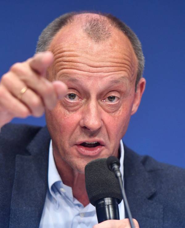 Der CDU-Bundestagsabgeordnete Friedrich Merz spricht am 15. Oktober 2021 beim Deutschlandtag der Jungen Union.