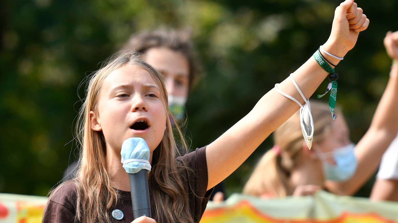 Greta Thunberg spricht am 01.10.2021 auf einer Klima-Konferenz in Mailand.