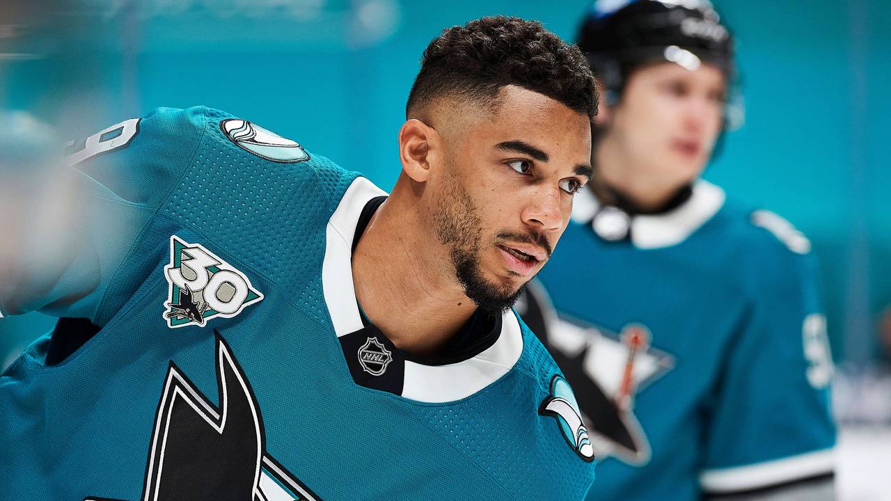 NHL-Profi Evander Kane beim Aufwärmen.