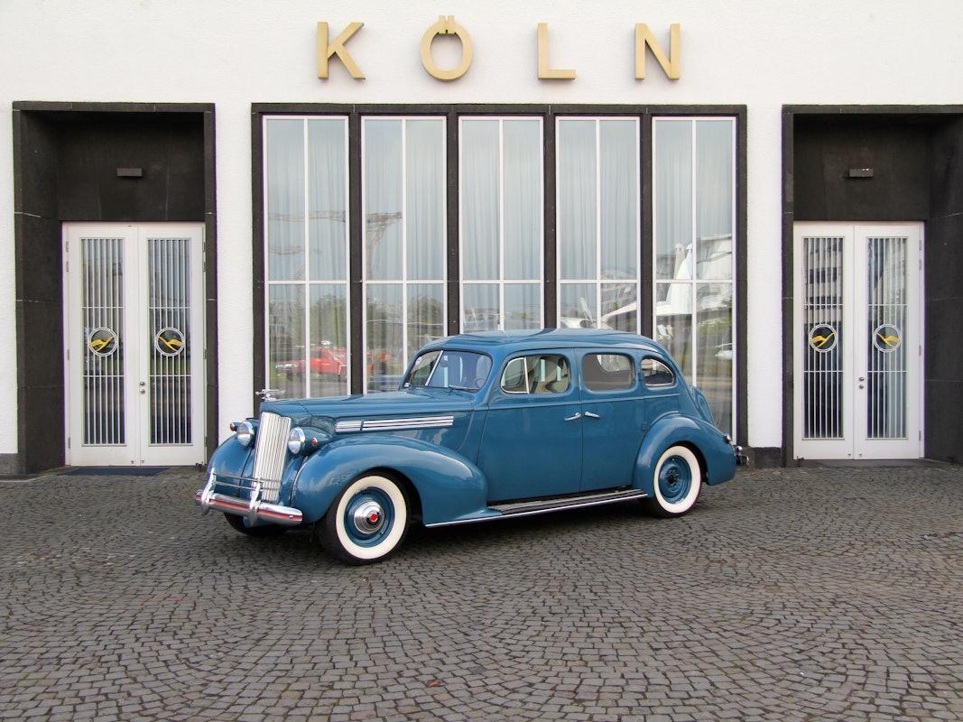 Der Packard von Dita von Teese am Butzweiler Hof