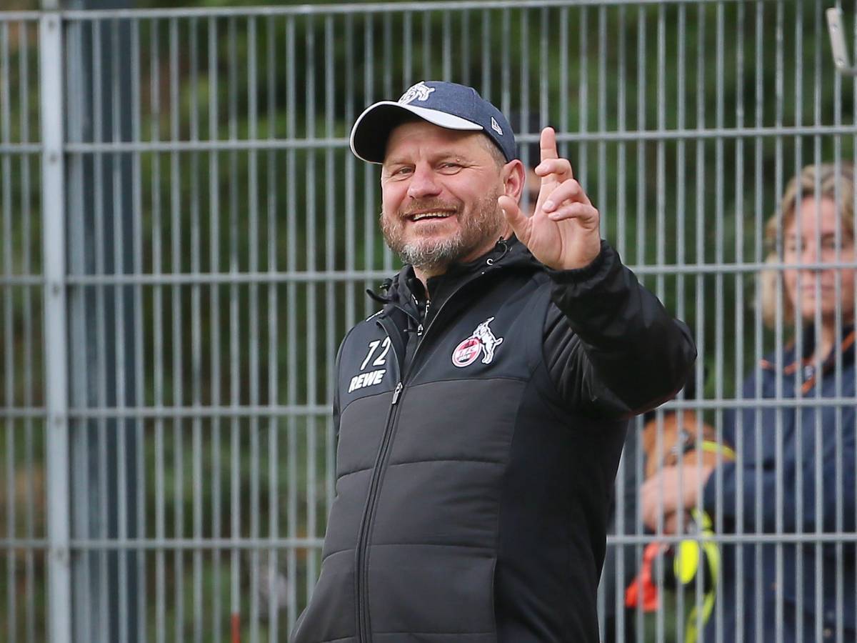 Trainer Steffen Baumgart hat Spaß beim 1. FC Köln.
