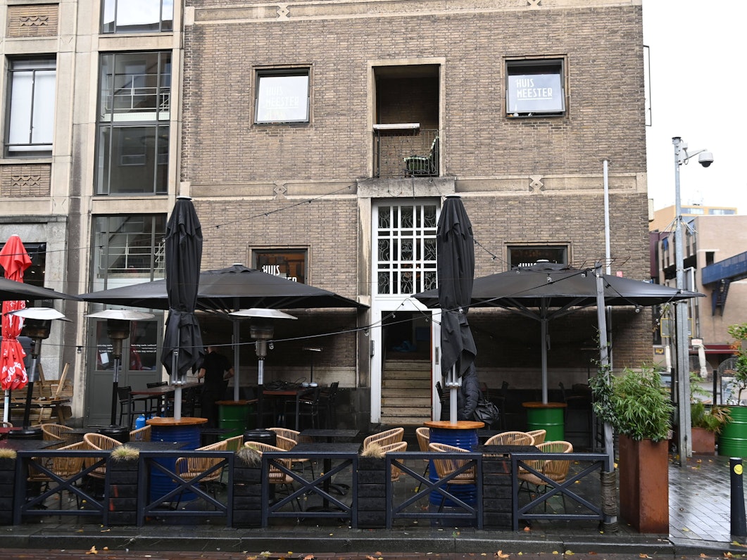 Das geschlossene Lokal De Huismeester in Rotterdam, wo die Delegation von Union Berlin angegriffen wurde.
