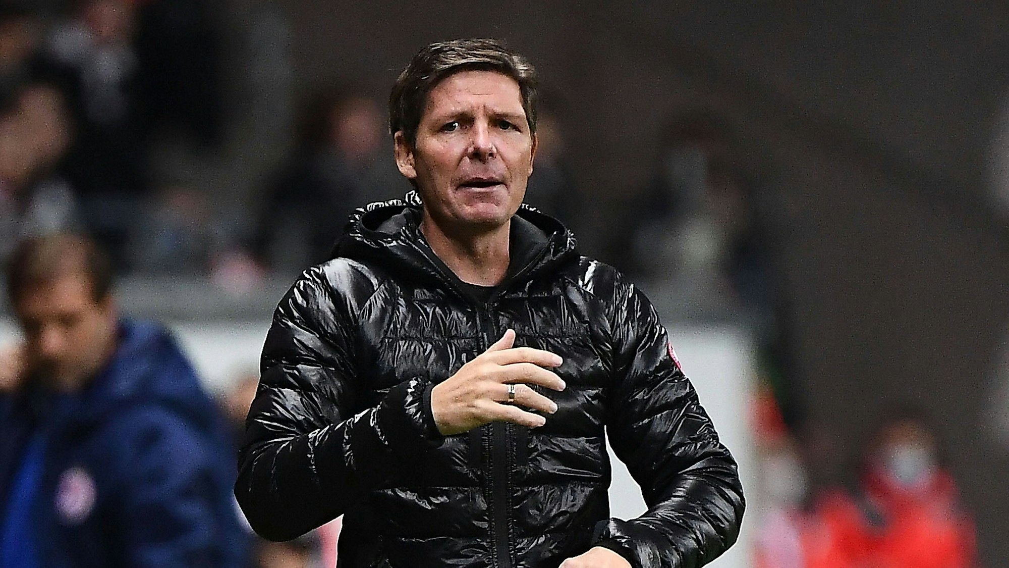 Oliver Glasner an der Seitenlinie