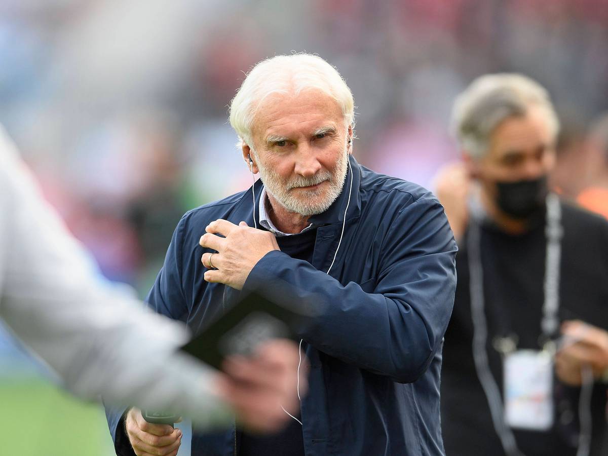 Rudi Völler im Leverkusener Stadion