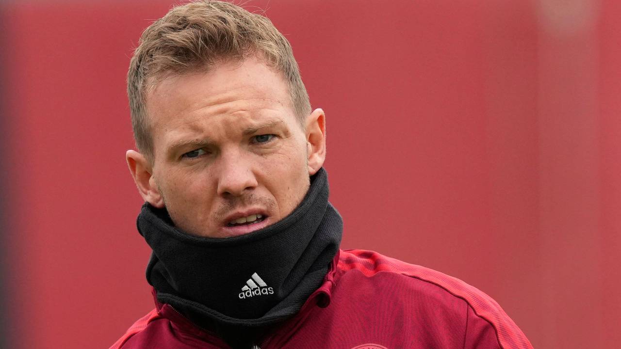 Bayern-Trainer Julian Nagelsmann bei seinem letzten Training vor seiner Corona-Infektion.