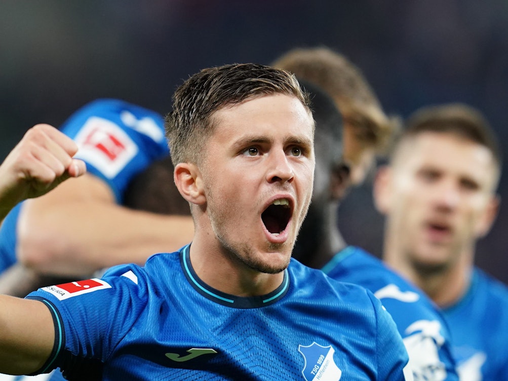 Hoffenheims Christoph Baumgartner jubelt über das 3:0 gegen den 1. FC Köln