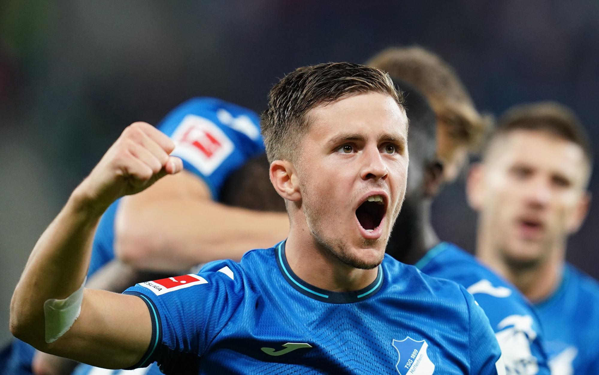 Hoffenheims Christoph Baumgartner jubelt über das 3:0 gegen den 1. FC Köln