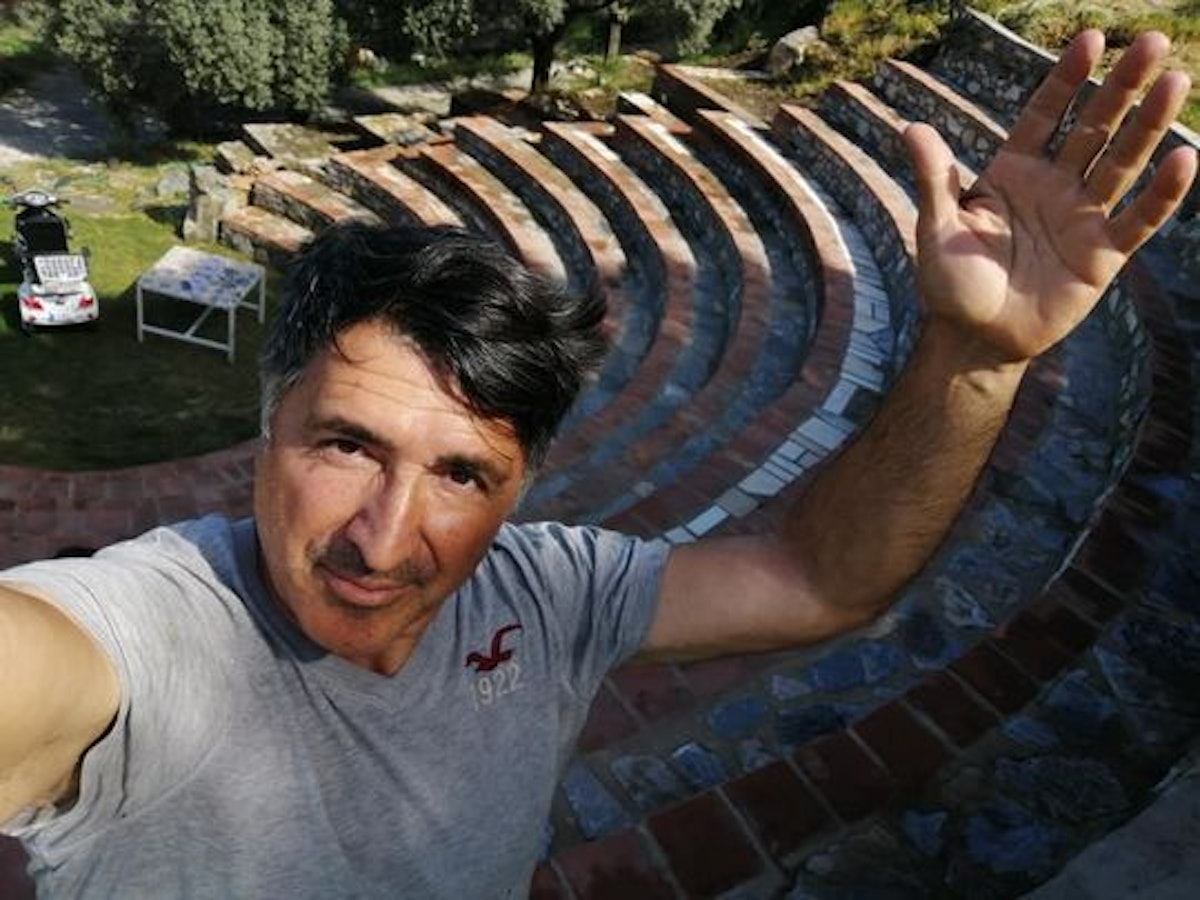 Der Kölner Schauspieler Haydar Zorlu baute sich in der Türkei sein eigenes Amphitheater.