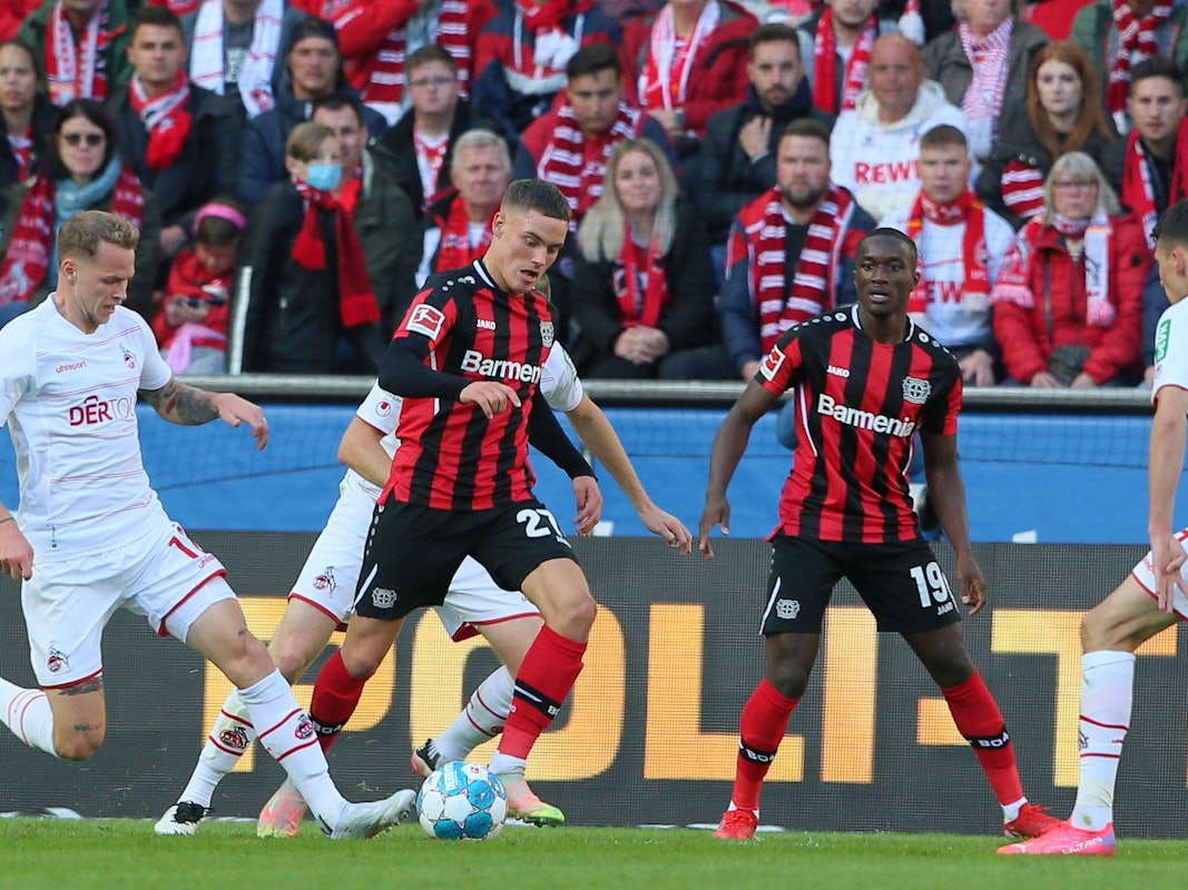 Florian Wirtz spielt mit Bayer Leverkusen gegen den 1. FC Köln.