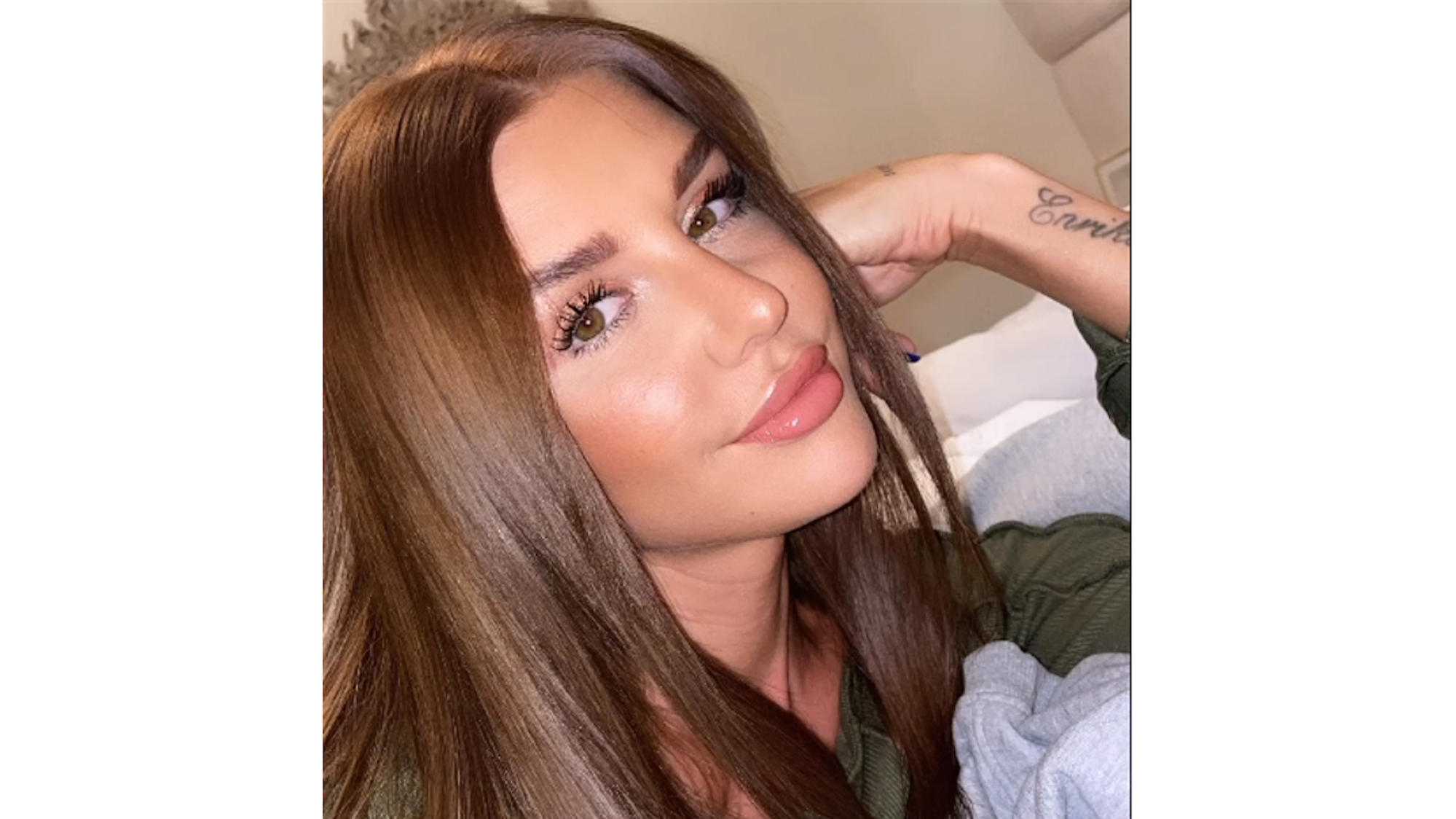 Gerda Lewis präsentiert sich Ende Oktober 2021 auf Instagram komplett brünett