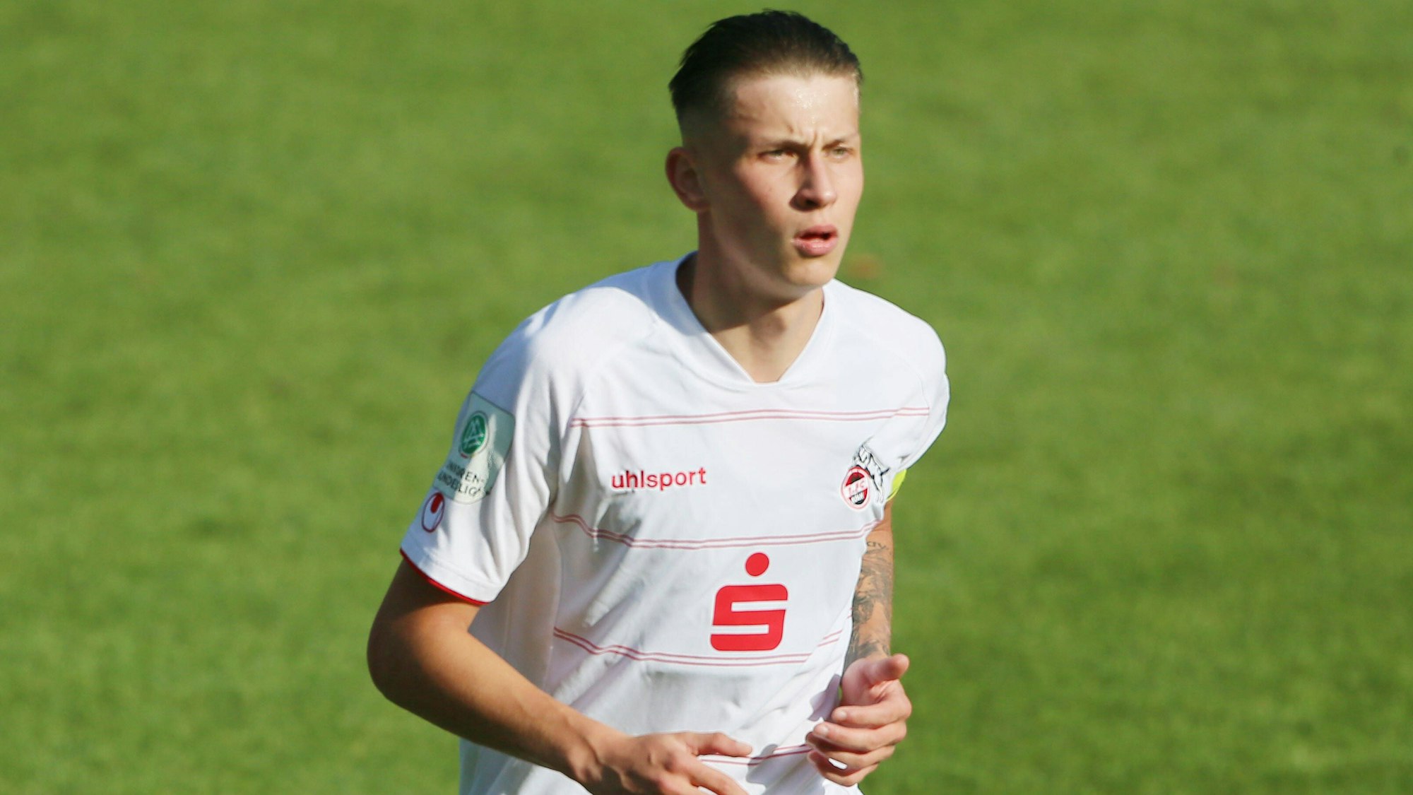 Simon Breuer im Spiel gegen Schalke 04.