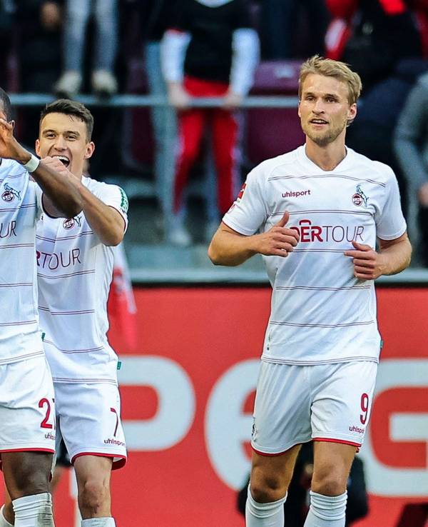Anthony Modeste jubelt gegen Bayer Leverkusen.