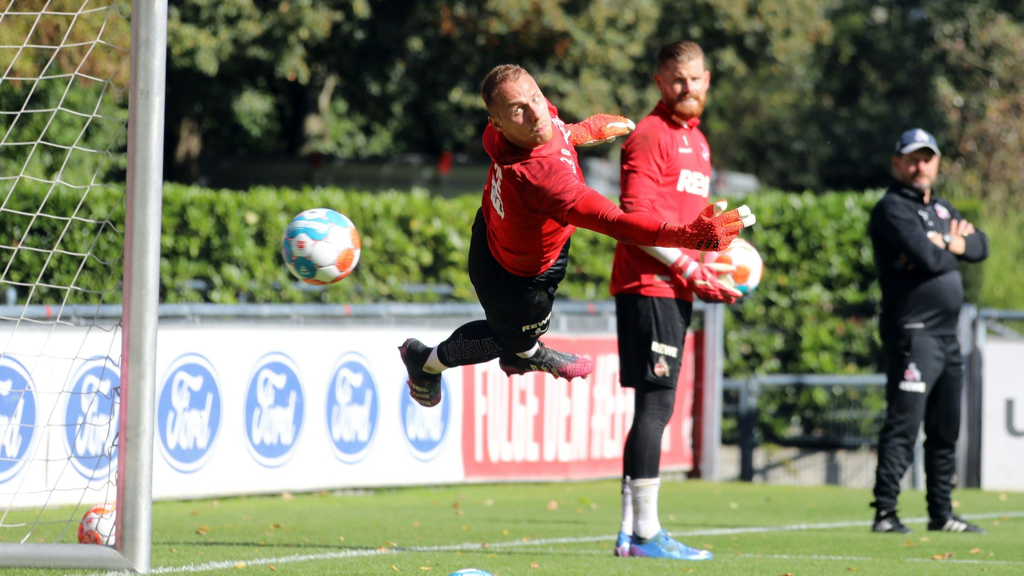 Marvin Schwäbe und Timo Horn trainieren beim 1. FC Köln.