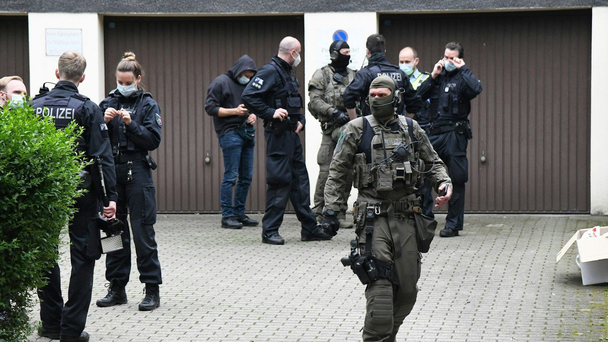 Die Ermittlungen von Europol reichen weit zurück (hier eine Festnahme von Europol im Juni 2021 in Essen).