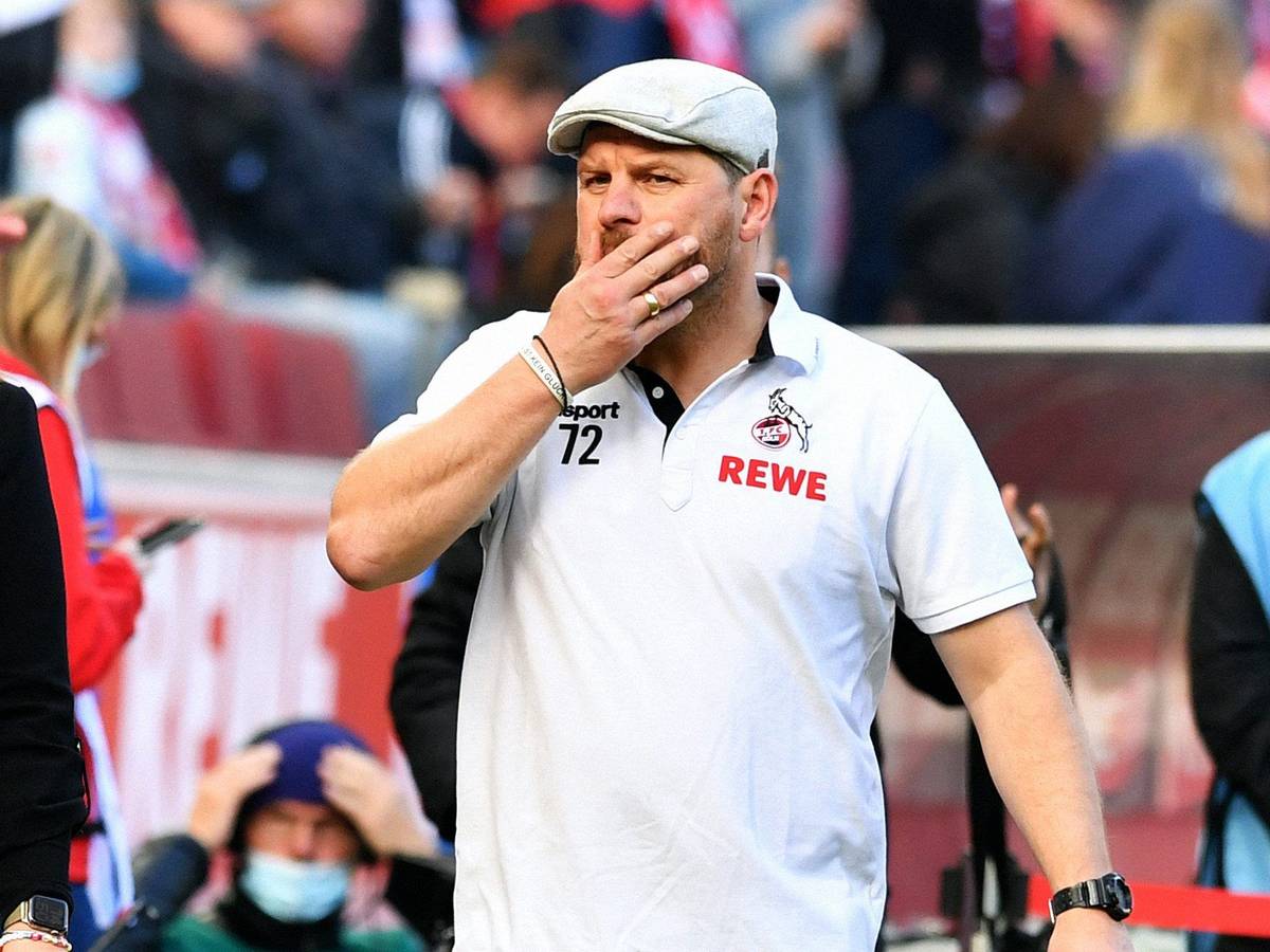 Steffen Baumgart vor dem Spiel seines 1. FC Köln gegen Bayer 04 Leverkusen.