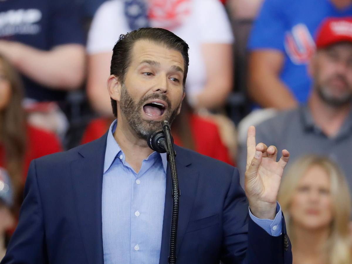 Donald Trump Jr. spricht auf einer Wahlkampfveranstaltung der Republikaner.