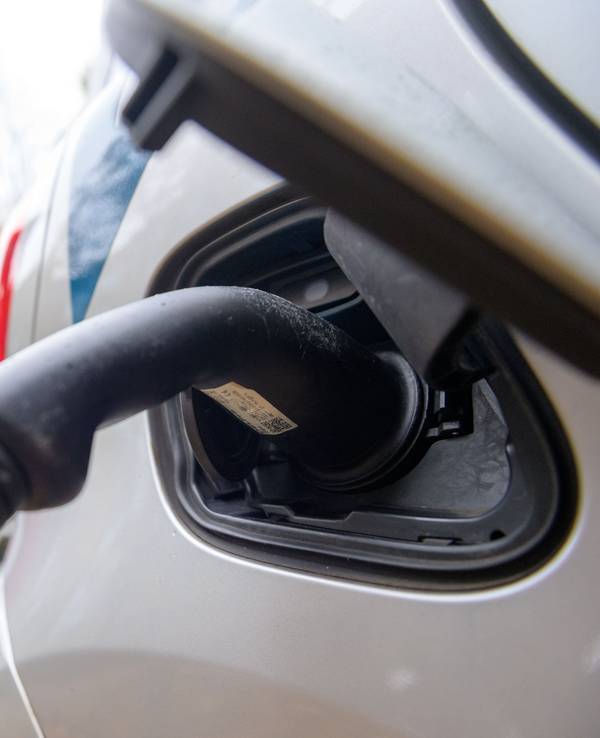 Um Klimaziele zu erreichen: Deutschland braucht bis 2030 mindestens 14 Millionen E-Autos