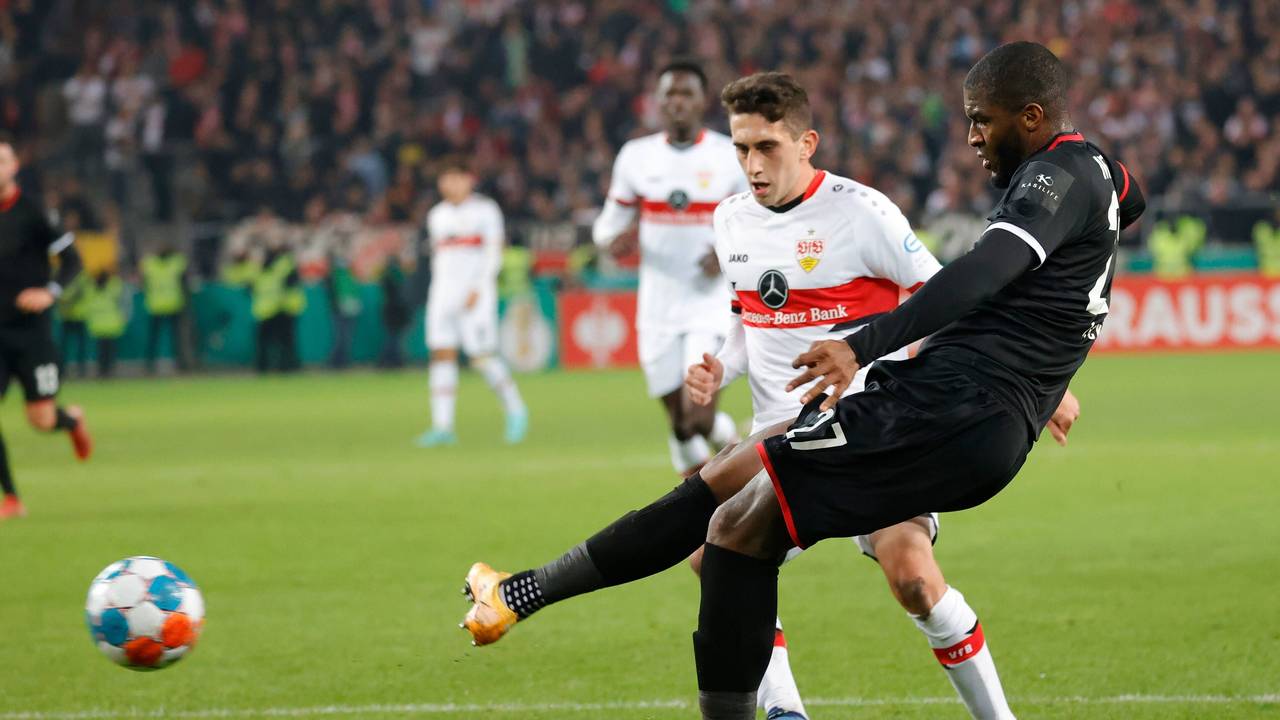 Anthony Modeste trifft für den 1. FC Köln beim VfB Stuttgart.