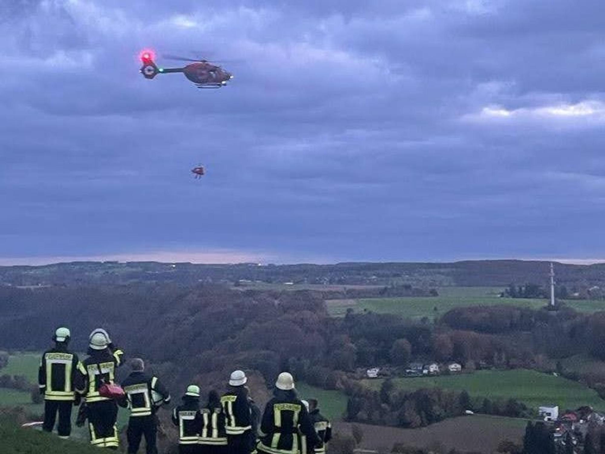 In Hennef ist am 26. Oktober 2021 ein Gleitschirmflieger abgestürzt